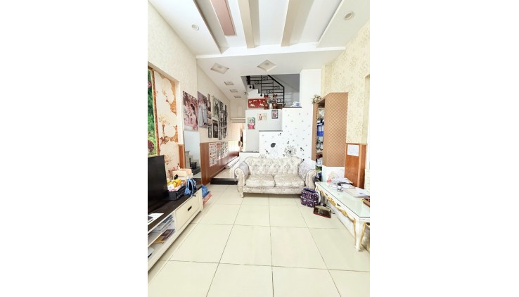 Chỉ 5.85 Tỷ TL! - 4Tầng/4pn - 44m² - Ô Tô Đỗ Cửa, Nguyễn Văn Lượng Gò Vấp!